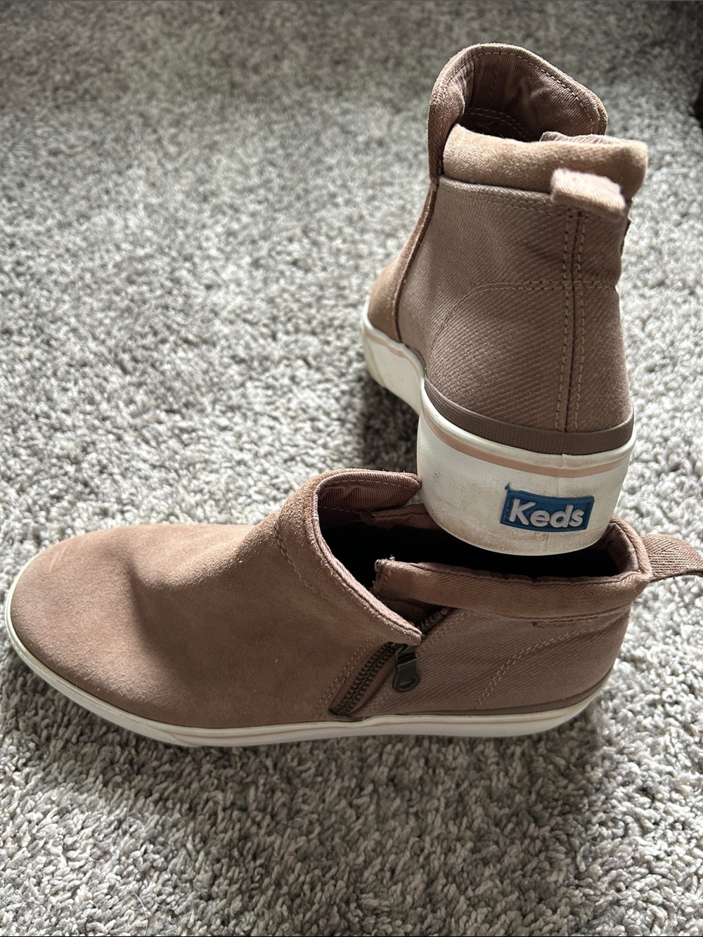 Keds Woman’s Brown Zip-Entry High Top Sneakers Sz 8.5